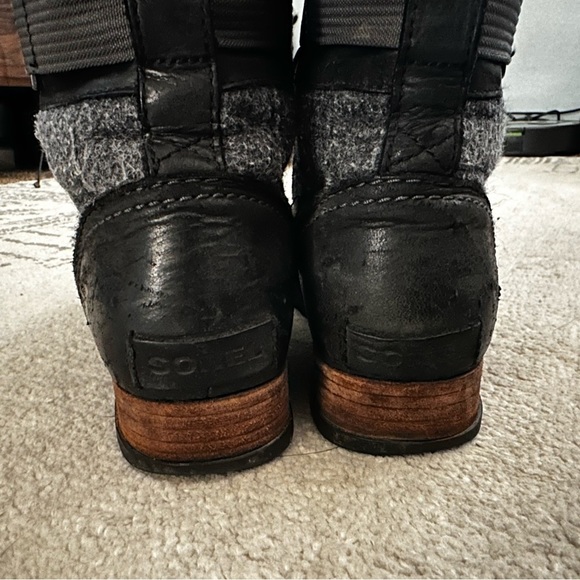 Sorel Women’s Gray Major Carly Boots Lace Up Waterproof Leather Combat Size 7 - Picture 2 of 11